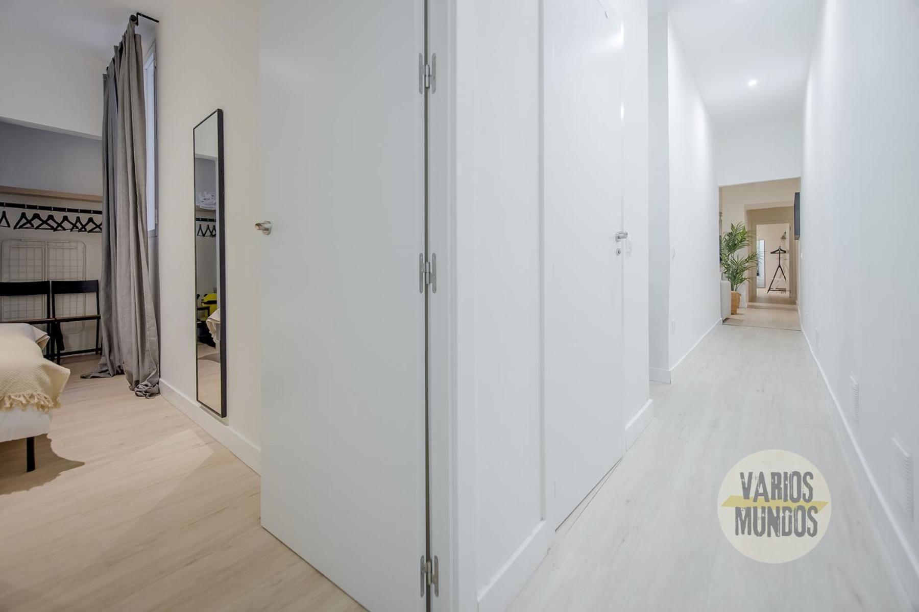 New Apt De 7Pax En El Corazon De Malasana Apartment Madrid Bagian luar foto