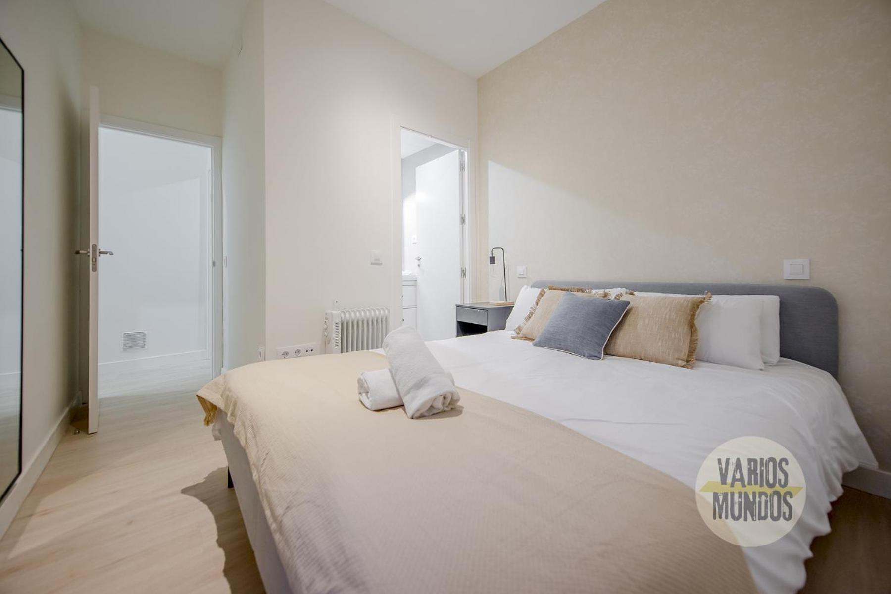 New Apt De 7Pax En El Corazon De Malasana Apartment Madrid Bagian luar foto