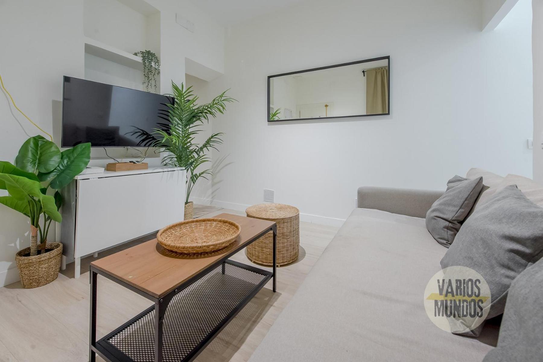 New Apt De 7Pax En El Corazon De Malasana Apartment Madrid Bagian luar foto